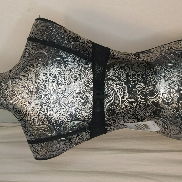 NWT Bule Bella strappy bra - Picture 4 of 7